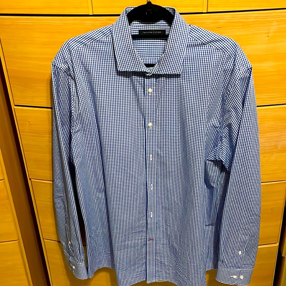 Tommy Hilfiger Gingham Button Down Dress Shirt.